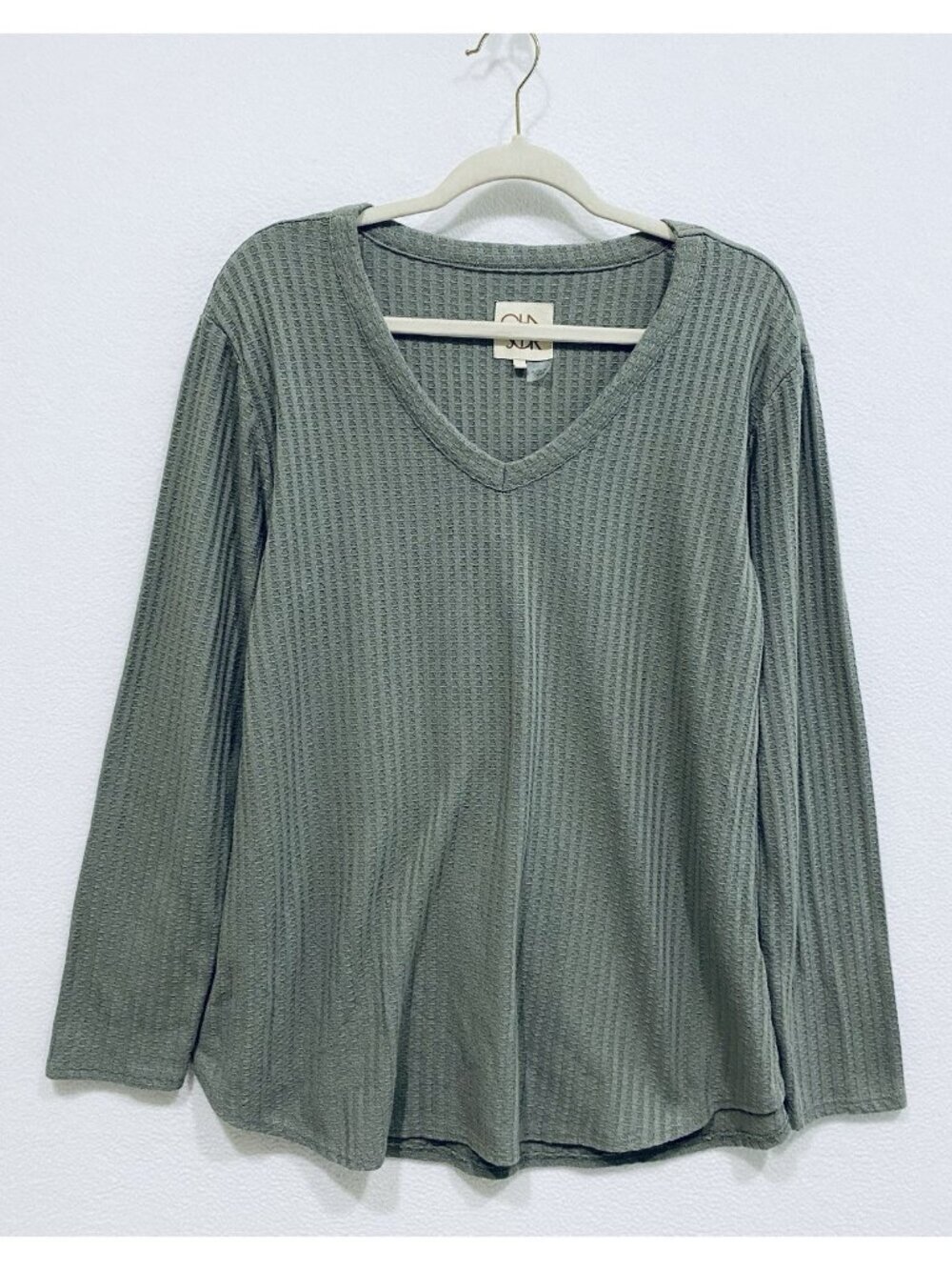 Chaser Top Womens XL Grayish Green Waffle Knit V Neck Long Sleeve Outdoor Hiking